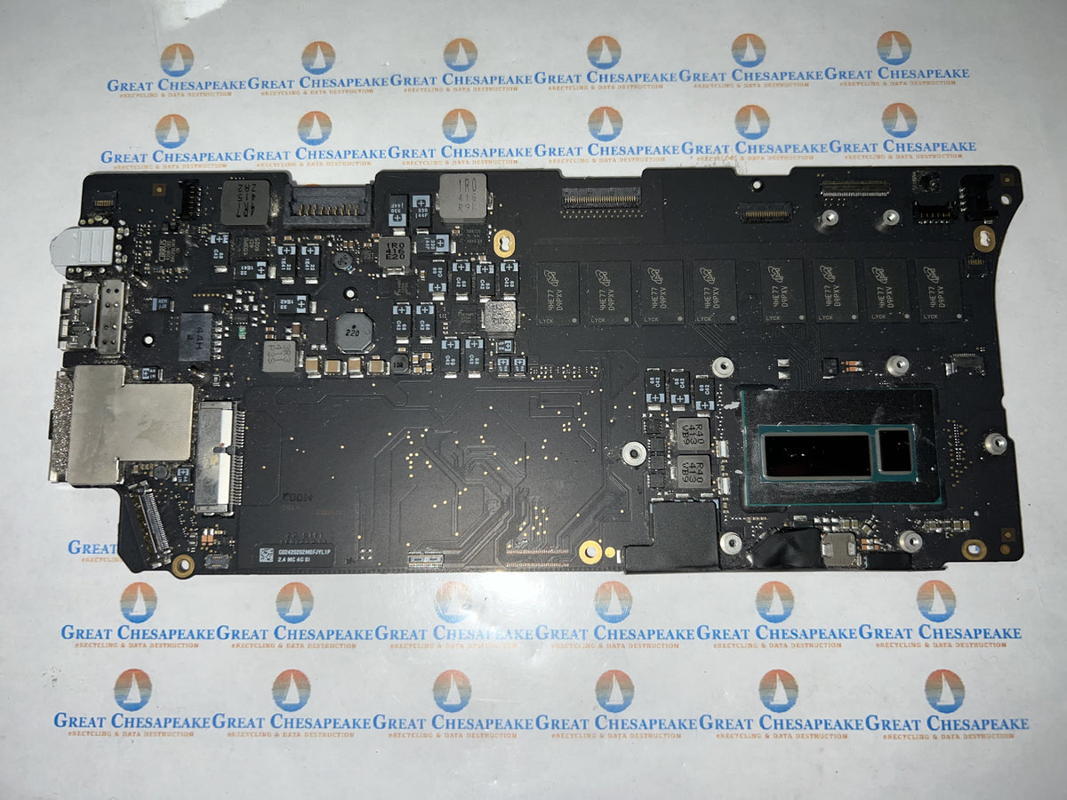 MacBook Pro 820-3536-A Retina 13" A1502 2013 2.4GHz 4GB RAM LogicBoard FOR PARTS
